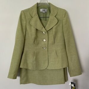 Green 2 piece suit